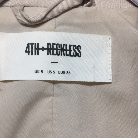 4th and Reckless Tailored Open Back Blazer: Size S - Picture 8 of 11